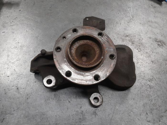 Mercedes Sprinter Fusee rechts-voor