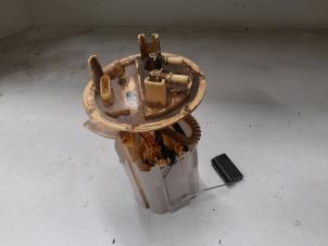 Gebruikte Tank element Pomp Mercedes Sprinter 5t (907.6) 514 CDI 2.1 D RWD Prijs € 115,00 Margeregeling aangeboden door A.T.S. van de Wiel