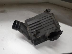 Gebruikte Luchtfilterhuis Alfa Romeo 159 Sportwagon (939BX) 2.0 JTDm 170 16V Prijs € 190,00 Margeregeling aangeboden door A.T.S. van de Wiel