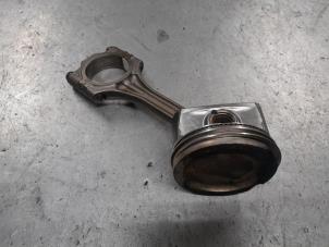 Gebruikte Zuiger Volkswagen Polo V (6R) 1.2 12V Prijs € 75,00 Margeregeling aangeboden door A.T.S. van de Wiel