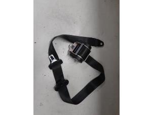 Gebruikte Veiligheidsgordel links-voor Peugeot Boxer (U9) 2.2 Blue HDi 120 Prijs € 145,00 Margeregeling aangeboden door A.T.S. van de Wiel