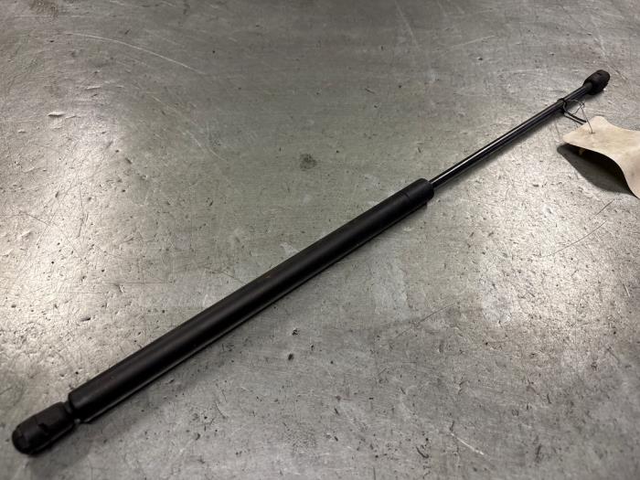 Seat Leon Gasdemper Motorkap links