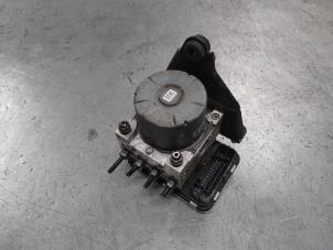 Gebruikte ABS Pomp Volkswagen Caddy IV 2.0 TDI 75 Prijs € 90,00 Margeregeling aangeboden door A.T.S. van de Wiel