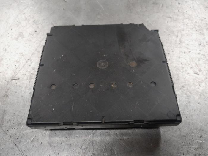 Computer Body Control van een Volkswagen Caddy IV 2.0 TDI 75 2016