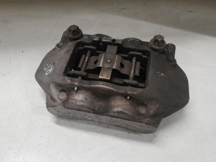 Alfa Romeo 159 Remklauw (Tang) rechts-voor