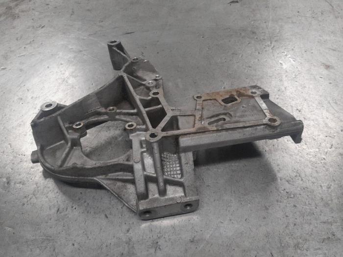 Alfa Romeo 156 Motorsteun