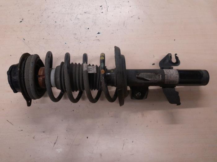 Alfa Romeo Giulietta Schokdemperpoot rechts-voor