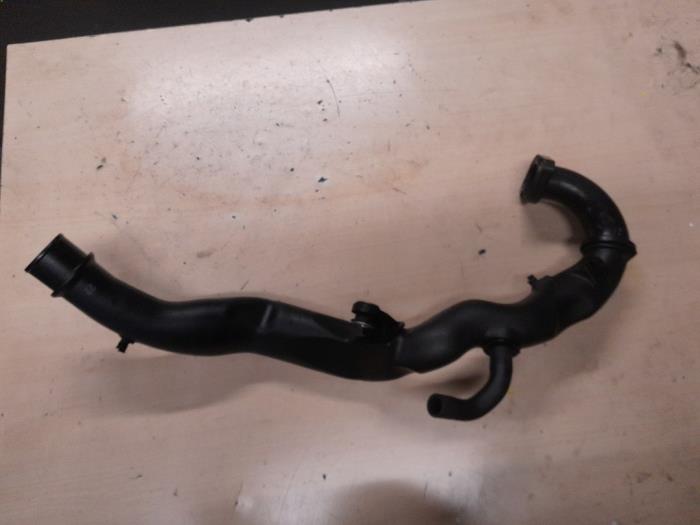 Opel Vivaro Aanzuigslang Lucht