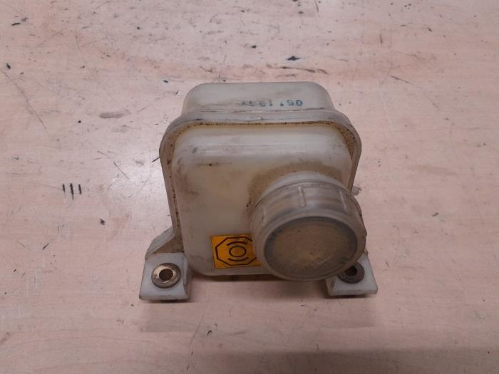 Alfa Romeo 156 Remvloeistof reservoir