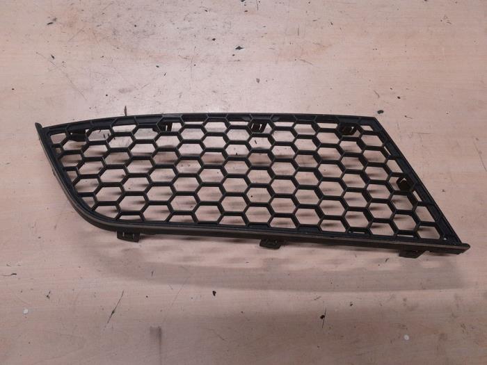 Alfa Romeo Mito Bumper Rooster