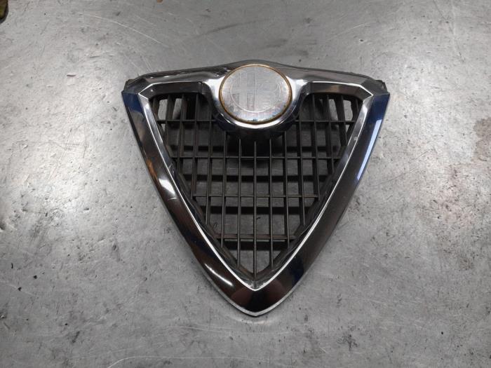 Alfa Romeo 156 Grille