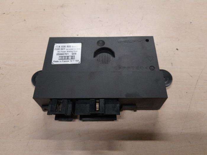 Mercedes Vito Schuifdeur computer