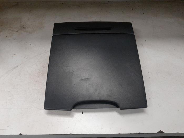 Mercedes Vito Opbergvak