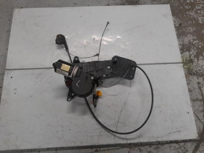 Mercedes Vito Schuifdeur motor links