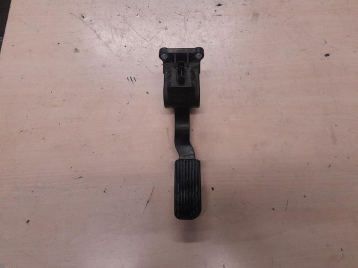 Mercedes Vito Gaspedaal