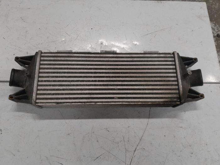 Gebruikte Intercooler Iveco New Daily IV 40C17V, 40C17V/P Prijs € 75,00 Margeregeling aangeboden door A.T.S. van de Wiel