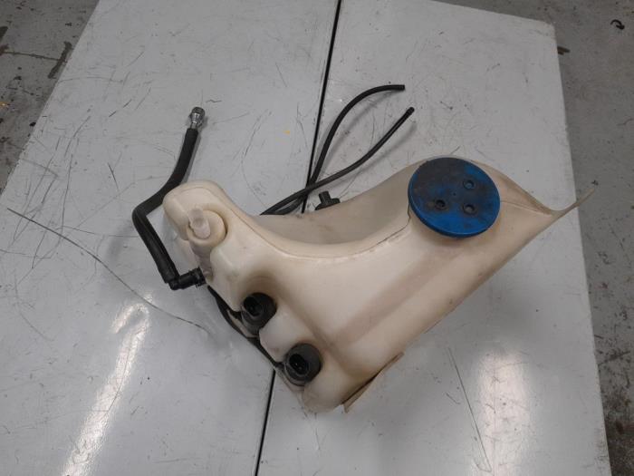 Mercedes Vito Ruitensproeiertank voor