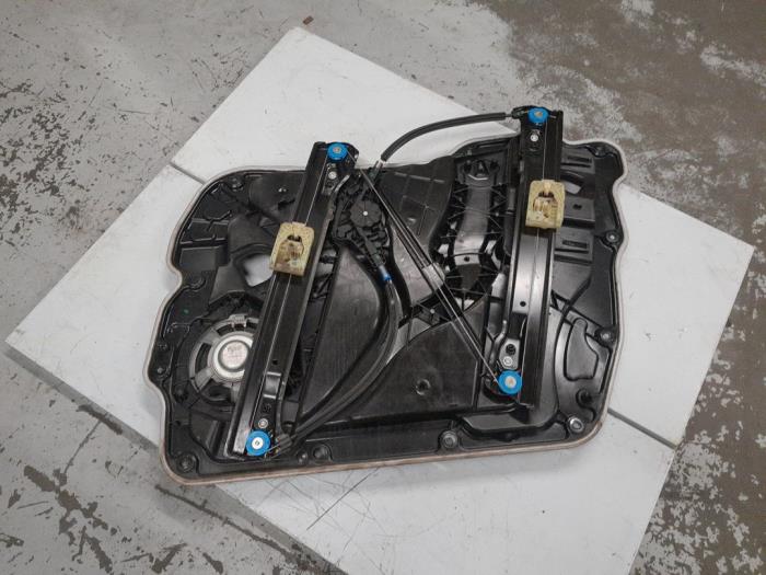 Alfa Romeo Stelvio Ruitmechaniek 4Deurs links-voor