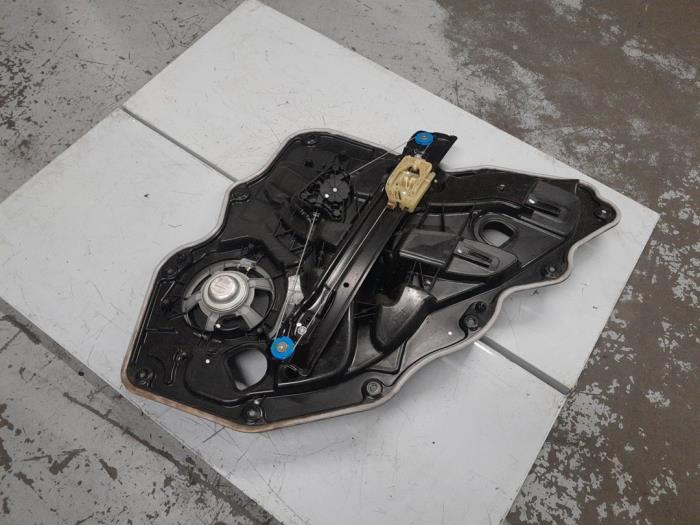 Alfa Romeo Stelvio Ruitmechaniek 4Deurs links-achter