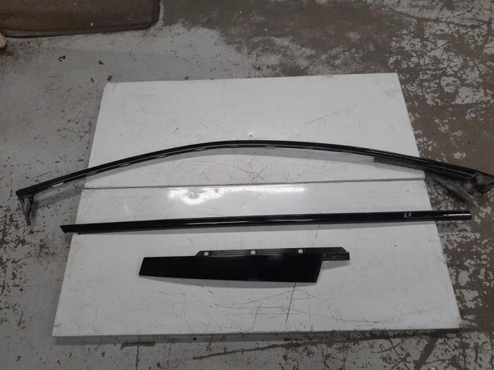 Alfa Romeo Stelvio Portier bovenbouw 4Deurs rechts-voor