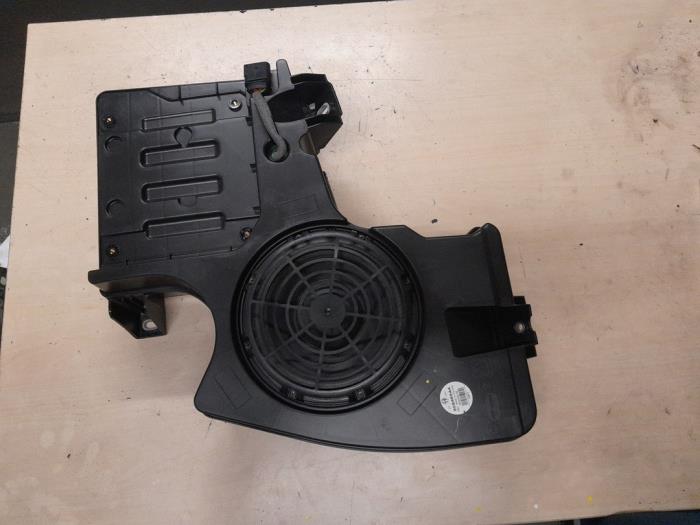 Alfa Romeo Stelvio Subwoofer