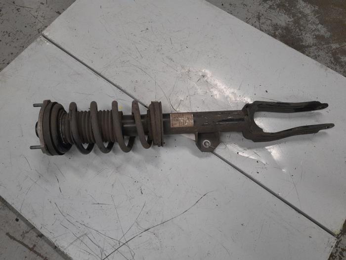 Alfa Romeo Stelvio Schokdemperpoot links-voor