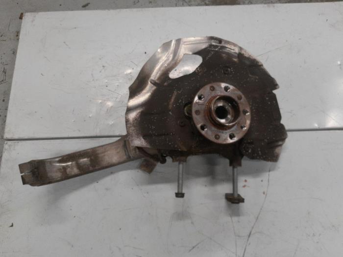 Alfa Romeo Stelvio Fusee rechts-voor