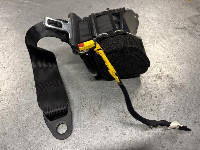 Alfa Romeo Stelvio Veiligheidsgordel links-achter