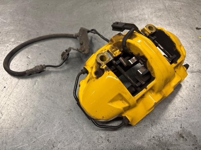 Alfa Romeo Stelvio Remklauw (Tang) rechts-voor