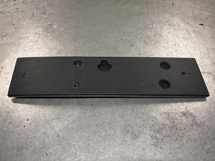 Alfa Romeo Stelvio Kentekenplaathouder voor