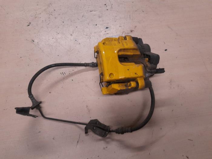 Alfa Romeo Stelvio Remklauw (Tang) links-achter