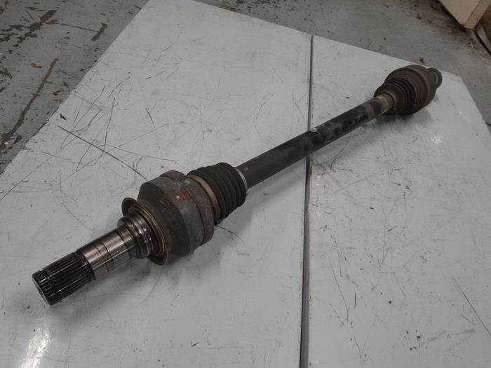 Alfa Romeo Stelvio Aandrijfas links-achter