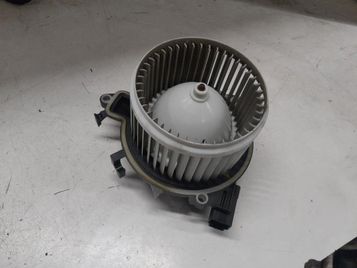 Iveco New Daily Kachel Ventilatiemotor