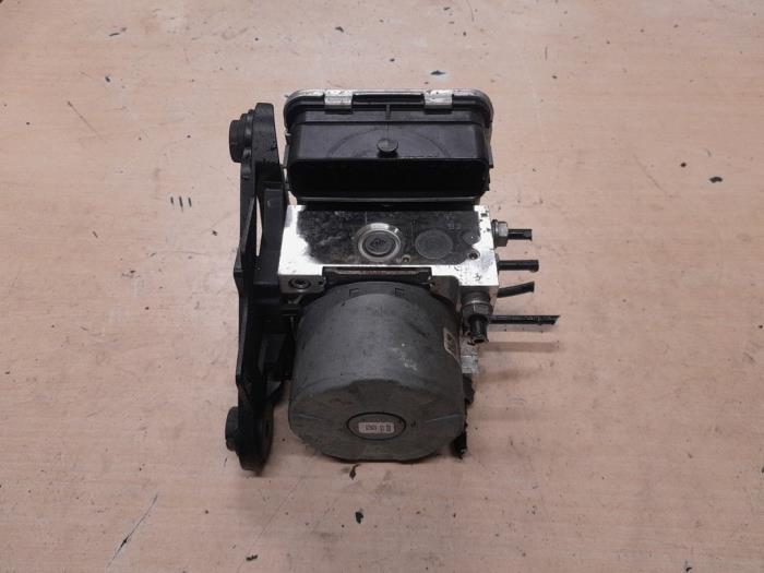 Volkswagen Golf ABS Pomp