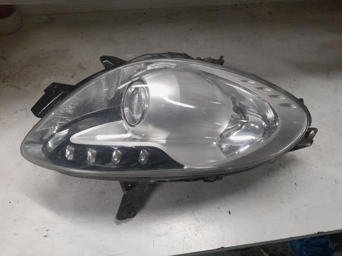 Alfa Romeo Giulietta Koplamp rechts