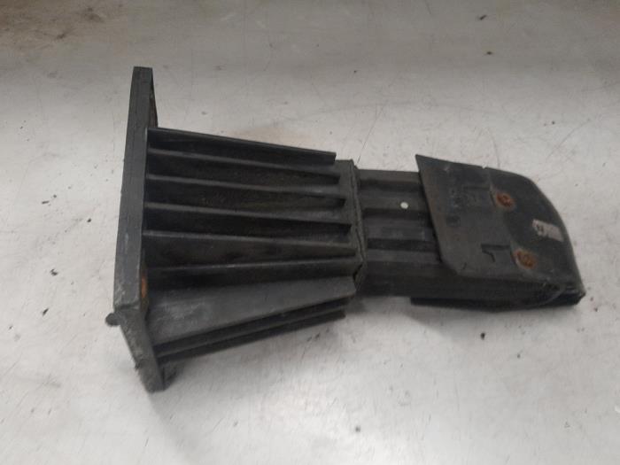 Alfa Romeo Giulietta Bumpersteun links-voor