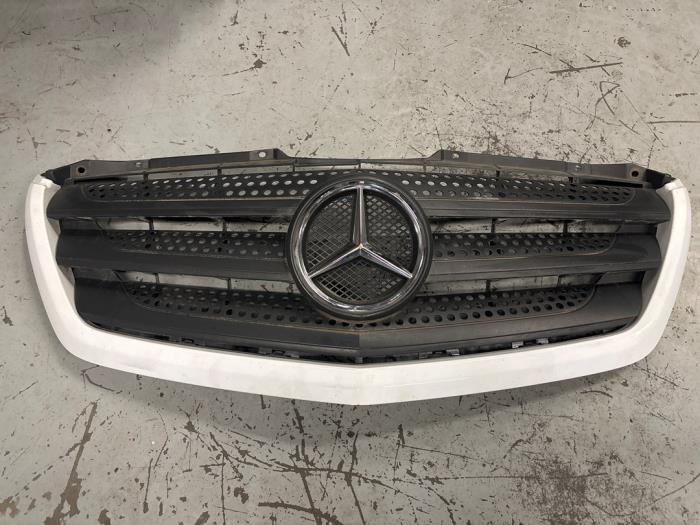 Mercedes Sprinter Grille