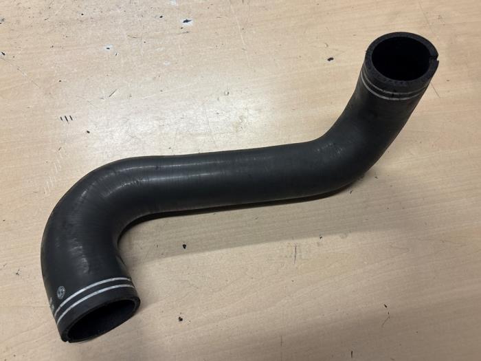 Gebruikte Intercooler Slang Alfa Romeo 159 Sportwagon (939BX) 1.9 JTDm 16V Prijs € 65,00 Margeregeling aangeboden door A.T.S. van de Wiel