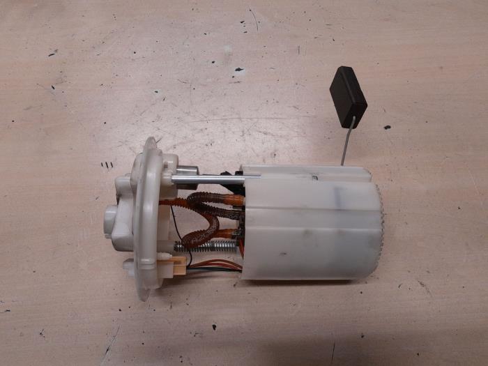 Gebruikte Tank element Pomp Alfa Romeo 159 Sportwagon (939BX) 1.8 TBi 16V Prijs € 490,00 Margeregeling aangeboden door A.T.S. van de Wiel