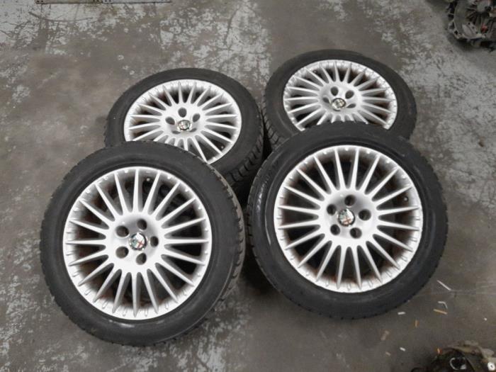 Alfa Romeo 159 Sportvelgenset + winterbanden