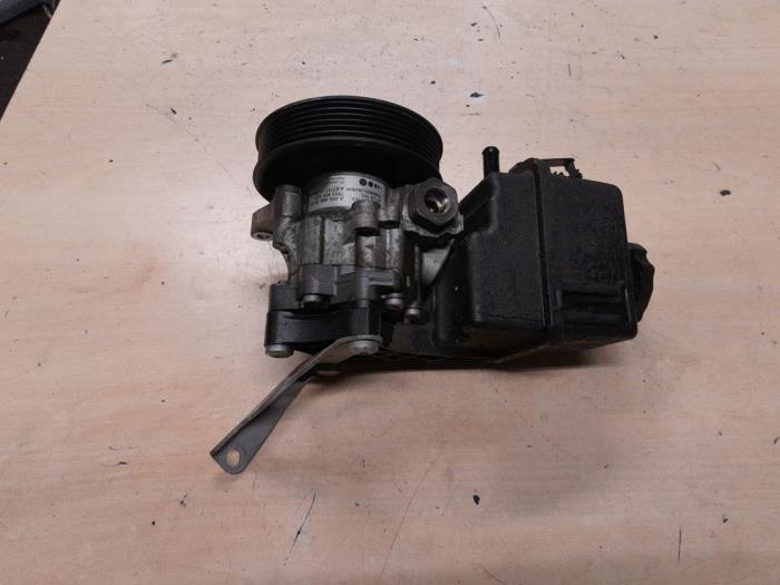 Mercedes Sprinter Stuurbekrachtiging Pomp