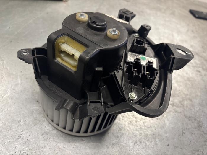 Alfa Romeo Mito Kachel Ventilatiemotor
