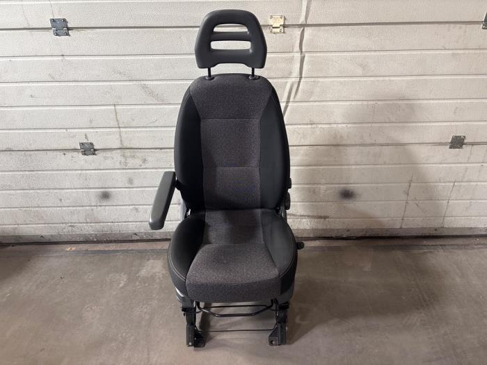 Fiat Ducato Stoel links