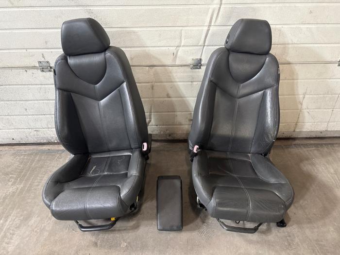 Alfa Romeo GT Voorstoelen links+rechts