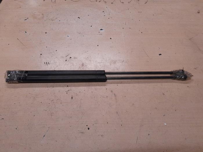 Seat Leon Gasdemper links-achter