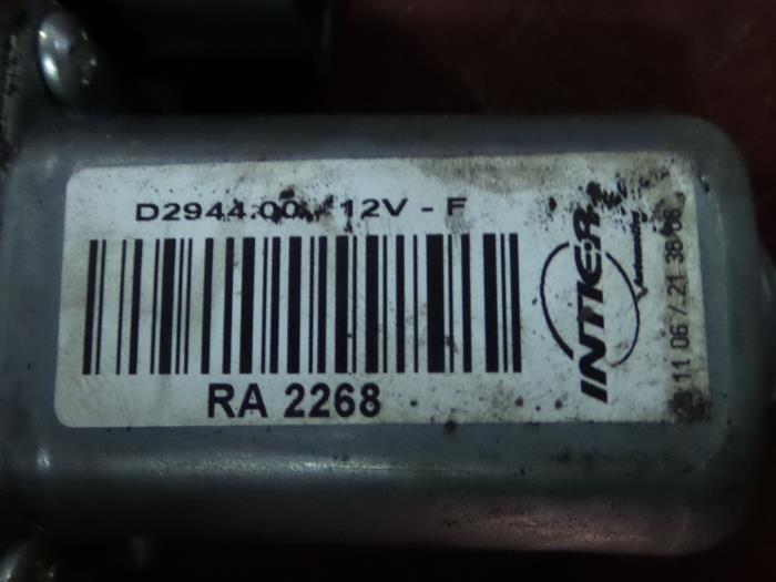 Raammechaniek 4Deurs links-achter van een Alfa Romeo 159 (939AX) 3.2 JTS V6 24V Q4 2007