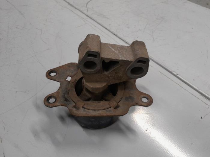 Opel Combo Motorsteun