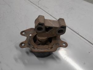 Gebruikte Motorsteun Opel Combo (Corsa C) 1.3 CDTI 16V Prijs € 30,00 Margeregeling aangeboden door A.T.S. van de Wiel