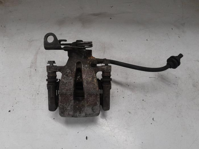 Alfa Romeo 147 Remklauw (Tang) links-achter