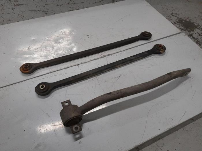 Alfa Romeo 156 Draagarm links-achter